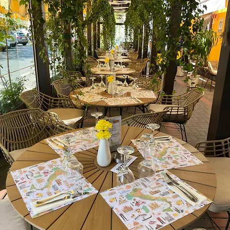 Les Jardins Carol Hotel Bukurešť