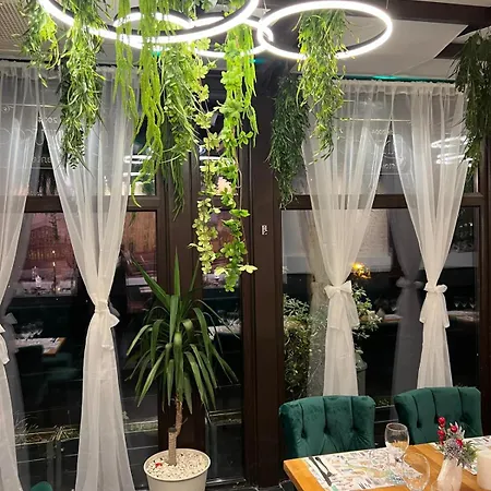 Les Jardins Carol 4*