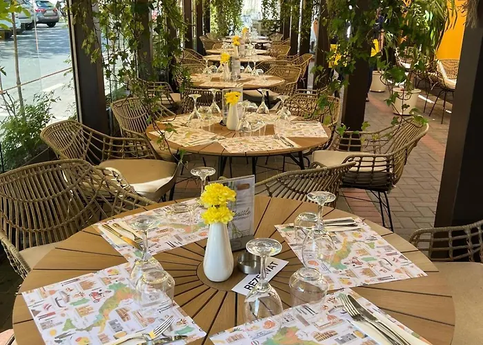 Les Jardins Carol Hotel Bukarest