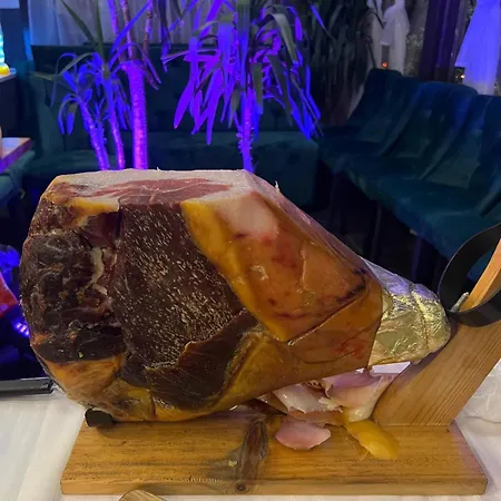 Hotel Les Jardins Carol