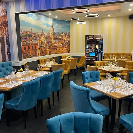 Les Jardins Carol Hotel 4*