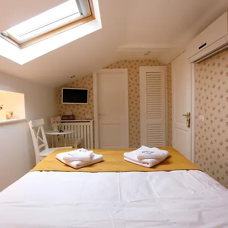 Les Jardins Carol 4*