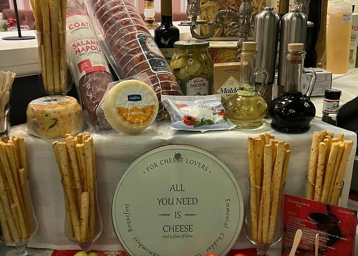 Les Jardins Carol Hotel 4*