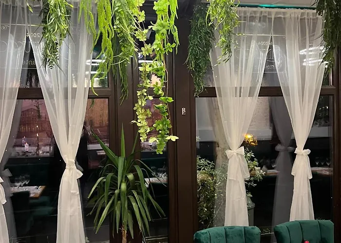 Les Jardins Carol 4*