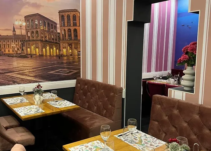 Les Jardins Carol Hotel