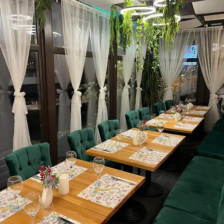Les Jardins Carol Hotel Bukareszt